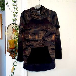 LuLaRoe Amber Hoodie